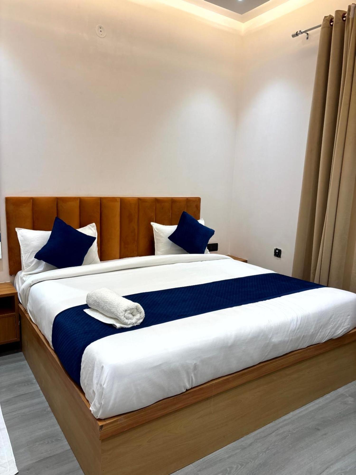 Hotel Taj Way By Jyoti Villa Agra  Exterior photo